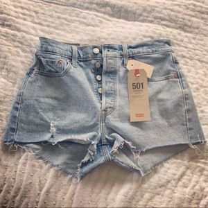 Levi’s 501 high rise button fly cut offs 28
